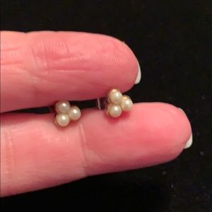 Vintage Triple Pearle stud earrings